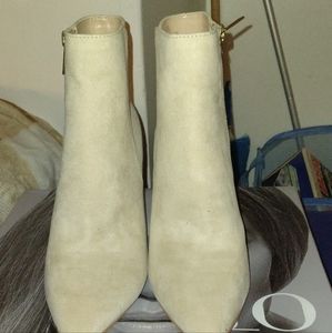 Women's casual JLO boots!